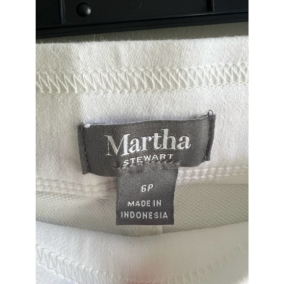 Martha Stewart White Jeans Stretch Waist band and pockets Size 6P Skinny - Picture 5 of 11